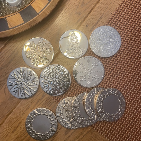 Bath & Body Works Set of 12 Decorative Ornamental Holiday Candle Lids - - Picture 10 of 10